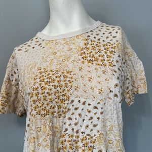 American Eagle cropped T-shirt, size XS. Bundle and save, or make an offer!